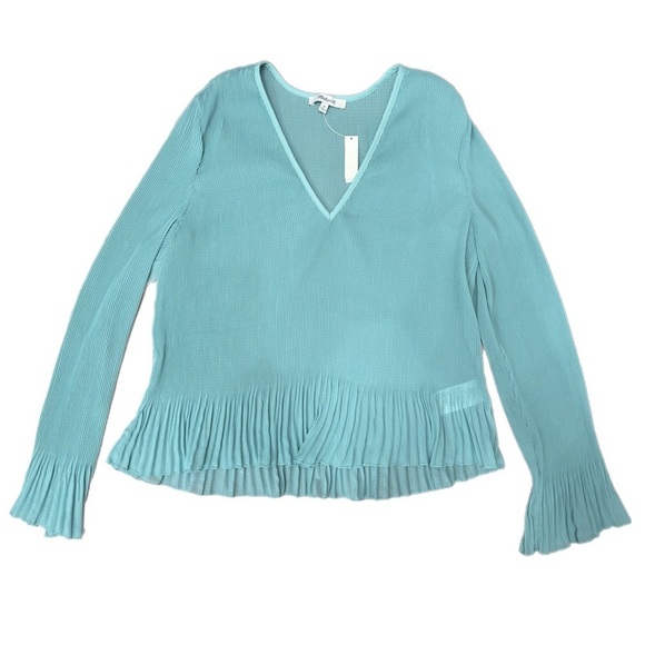 Madewell Pleated Flare-Sleeve Top - Picture 3 of 7
